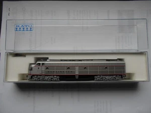 Kato "N" Chicago Burlington & Quincy E-8/9A RD# 9988A Item# 176-5101. - Picture 1 of 6