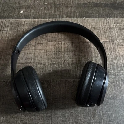 Auriculares inalámbricos Bluetooth Beats Solo3 negros A1796 Foto 1 de 4