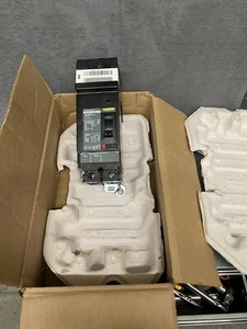Interruptor SQUARE D HDA261502 600V 150A NUEVA CAJA ABIERTA - Imagen 1 de 7