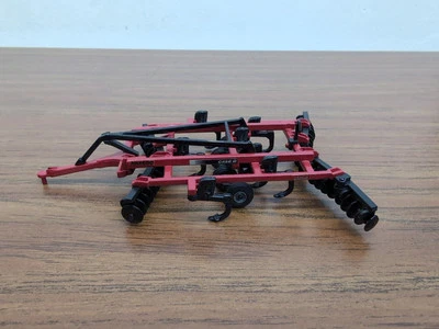 1/64 Ertl Farm Toy  Case IH Mulch-Till Ripper Disk MRX690  - Image 1 of 3