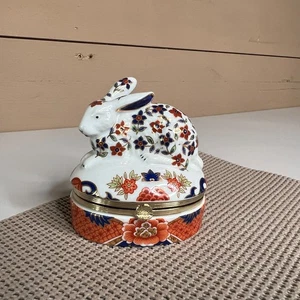 Andrea von Sadek Imari Stil Hase Schmuckschatulle Japan Porzellan aufklappbar Goldrand - Bild 1 von 6