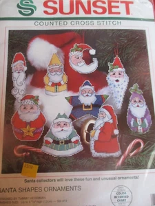 KIT TELA PLASTICA ORNAMENTI ALBERO FORME BABBO NATALE NATALE vintage - anni 90 - Foto 1 di 2