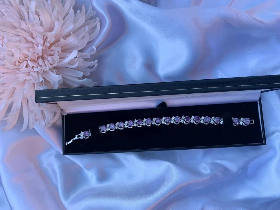 Pulseira de tênis folheada a ouro branco corte redondo roxo flor de ametista - Caixa grátis - Imagem 1 de 3