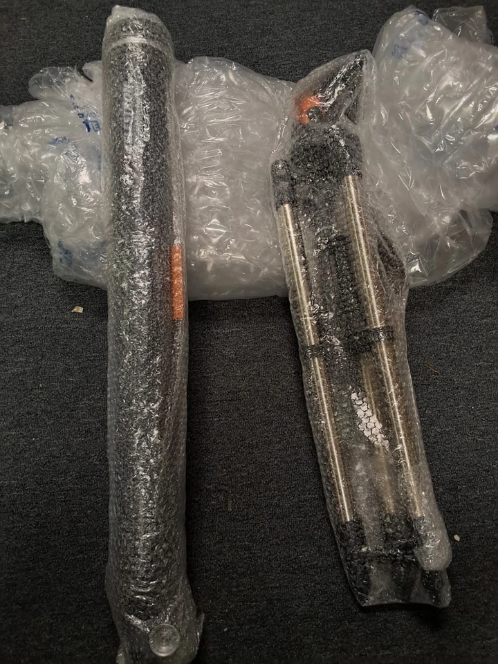 Telescopio refractor Celestron AstroMaster 90AZ 90 mm (PROBADO) Foto 1 de 2