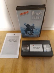 Miracolo A Milano - Film 1951 Vittorio De Sica VHS Edizione Restaurata limitata - Foto 1 di 7