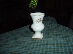 Vintage ROYAL LIMOGES PORCELAIN MINIATURE VASE Or Toothpick Holder France  - Picture 1 of 6