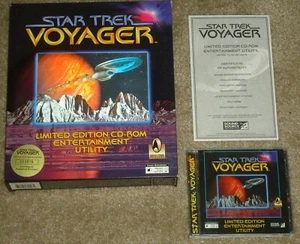 Star Trek Voyager Edizione Limitata Entertainment Utility PC CD 1996  - Foto 1 di 2