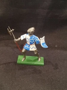BRITAIN CAST METAL Medieval Figure With Battle AXE 2 1/4 New - Picture 1 of 6