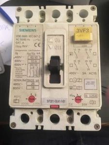 Interruttore automatico Siemens 3VF3211-1BU41-1HB1 80A  - Foto 1 di 3