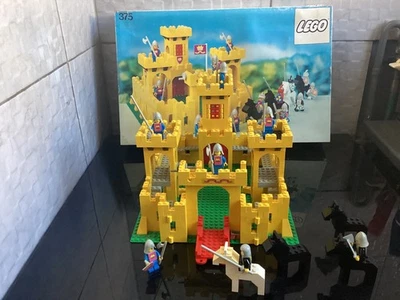 Lego 375 Castle avec boite - Photo 1/4
