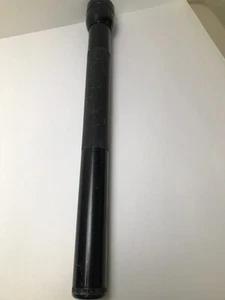 Torcia vintage 1996-2002 Maglite 6D celle alluminio nero 19,5" NON TESTATA - Foto 1 di 2