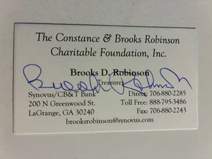 BROOKS ROBINSON autograph BALTIMORE ORIOLES Hall of Fame business card signed - Picture 1 of 2