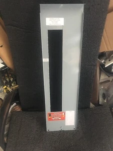 G.E DEAD FRONT COVER 125A 120/240V 1PH 14 SPC LONG 23 3/4 WIDE 6 1/4 - Picture 1 of 3