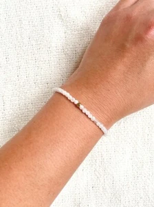 Pulsera hecha a mano elástica de piedras preciosas redondas llamativas naturales de 4 mm 6-8" - Imagen 1 de 10