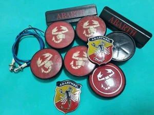 lotto Abarth d'epoca stemmi coprimozzo emblema e targhette NON SEPARO - Foto 1 di 12