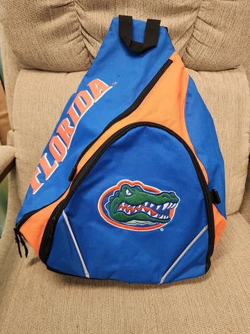 NWOT University Of Florida GATORS Sling Crossbody Backpack Book Bag School 18x16 Cover