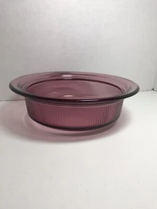 Visions Cranberry I Quart Kasserolle #V-31-B Seiten gerippt Top Zustand. - Bild 1 von 3
