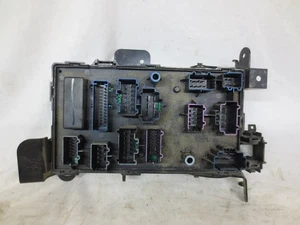 03 04 Ford F250 F350 SD fuse box 3c3t-14a067-ed ~ 016 10 06 25 - Picture 1 of 8