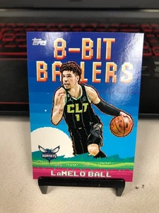 2025-26 Topps Basketball LaMelo Ball #8B-17 8-Bit Ballers Charlotte Hornets - Bild 1 von 2