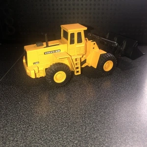 Joal 1/50 Scale Diecast L160 - Volvo BM  Excavator Loader Model Construction T2 - Picture 1 of 5