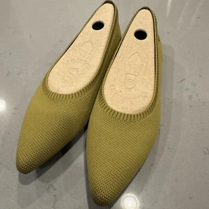 VIVAIA Aria 2.0 Olive Green Pointed Toe Ballet Flats Womens Size 41/10.5 New!! - Picture 1 of 7