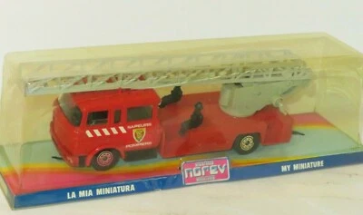 1/43 Plastigram de Norev  - Berliet - Paris Sapeurs Pompiers - made in France - Image 1 of 4