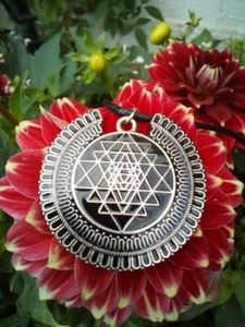 Shungite SRI YANTRA Inlay Sacred Geometry Pendant Powerful EMF Protection - Picture 1 of 2
