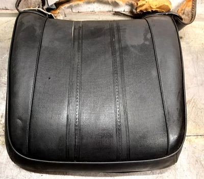 ✅Jeep CJ5 CJ7 1972-86 OEM LOWER SEAT CUSION ** FOR FABRIC** ONLY FRAME ROTTED** - Image 1 of 4