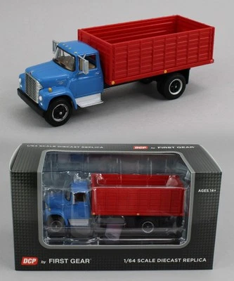 2025 DCP 1:64 *BLUE & RED* International Loadstar GRAIN TRUCK *NIB* - Image 1 of 4