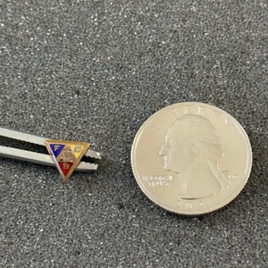 Vintage FCB Knights Of Pythias Fraternal Organization Tiny Lapel Pin B49449 - Picture 1 of 2
