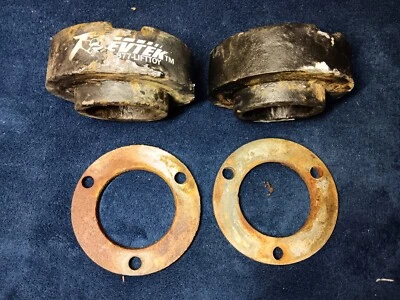 Bloques de elevación delanteros Revtek 95-04 Toyota Tacoma 4x4 y Prerunner 6 orejetas con espaciadores Foto 1 de 4