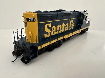 Genesis HO G62486 Santa Fe GP9 Phase II #751 DC - Image 1 of 4