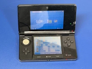 Nintendo 3DS Handheld Gaming Console Black Scuffed No Charger - Picture 1 of 6