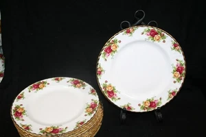 12 platos de cena Royal Albert Old Country Roses de 10,5" porcelana de hueso ¡nunca usados! - Imagen 1 de 4