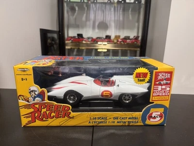 Coche de película Speed Racer Mach 5 2003 de colección con Chim Chim 35 años - ERTL 1:18 fundido a presión Foto 1 de 2