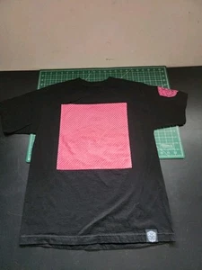 Farmers Market Hawaii FMHI Black T-Shirt men's size M Pink Illusion Akua - Picture 1 of 7
