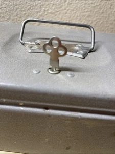 Heavy Grey Metal Cash Box Lock Box by Swanco Money Treasures Keeper - Picture 1 of 15