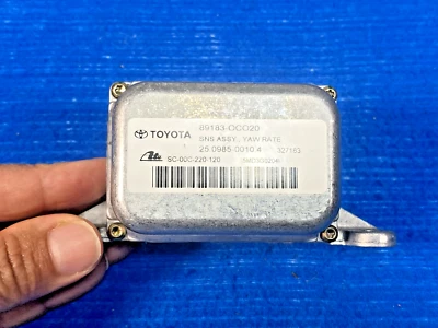 2002-2005 TOYOTA SEQUOIA YAW RATE SPEED TRACTION CONTROL SENSOR # 89100-OCO20 - Image 1 of 3