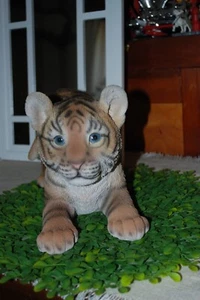 BEAUTIFUL REALISTIC RESIN TIGER CUB FIGURE-STATUE HOME DECOR JUNGLE CAT-12" X 7" - Picture 1 of 4