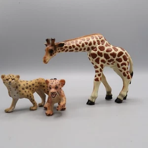 De colección Safari Ltd Safari Salvaje Leopardo Cachorros Mamá y Jirafa Lote de 3 - Imagen 1 de 9