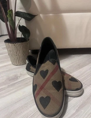 Tênis Burberry feminino tamanho 8 - Imagem 1 de 4