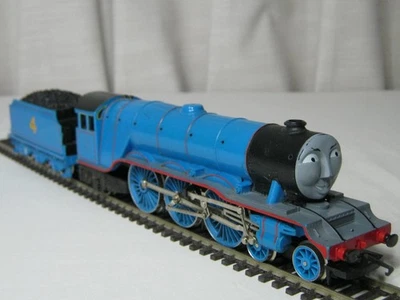 Hornby Locomotive Gordon Thomas and Friends - Blue No. 4 OO Gauge Good Condition - Image 1 of 4