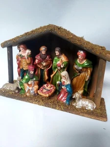 Vintage einteilige 9 Figuren Weihnachtskrippe rustikal Stall 11'x 3,5'x 7' - Bild 1 von 9
