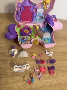 Polly Pocket Einhorn Piñata Spielset mit Griff 2019 Puppenhaus mit Zubehör - Bild 1 von 6