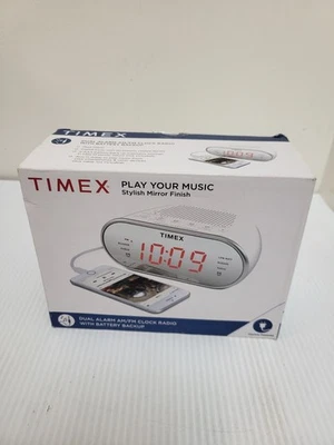 Timex T2312W MP3/CD Line In Dual Alarm Clock Radio - Image 1 of 2