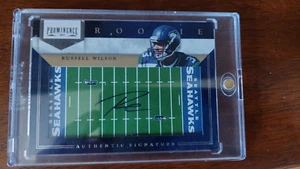 2012 Panini Prominence - Rookie Signature Field Plates Russell Wilson-Giants QB - Bild 1 von 3