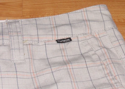 HURLEY Men's Sz 29 Gray Peach Plaid Shorts Microfiber Flat Front Side Cargo Pkt - Image 1 of 4