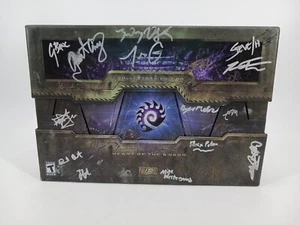 Blizzard Starcraft II Heart of the Swarm Collector Edition SEALED SIGNED COMPLET - Picture 1 of 8