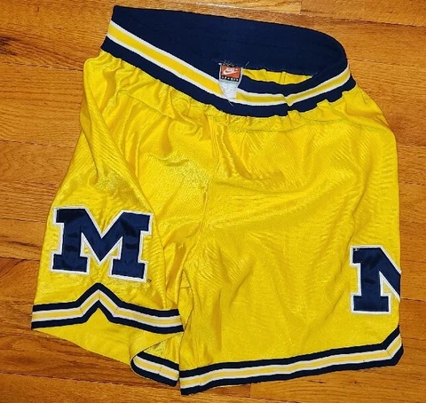 *WOW* Vintage NIKE Michigan JERSEY SHORTS Mens 34 M wolverines basketball webber Cover