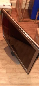 TV PHILIPS Full HD-LCD-Display mit Ambilight 1920x1080 Pixel - Bild 1 von 8